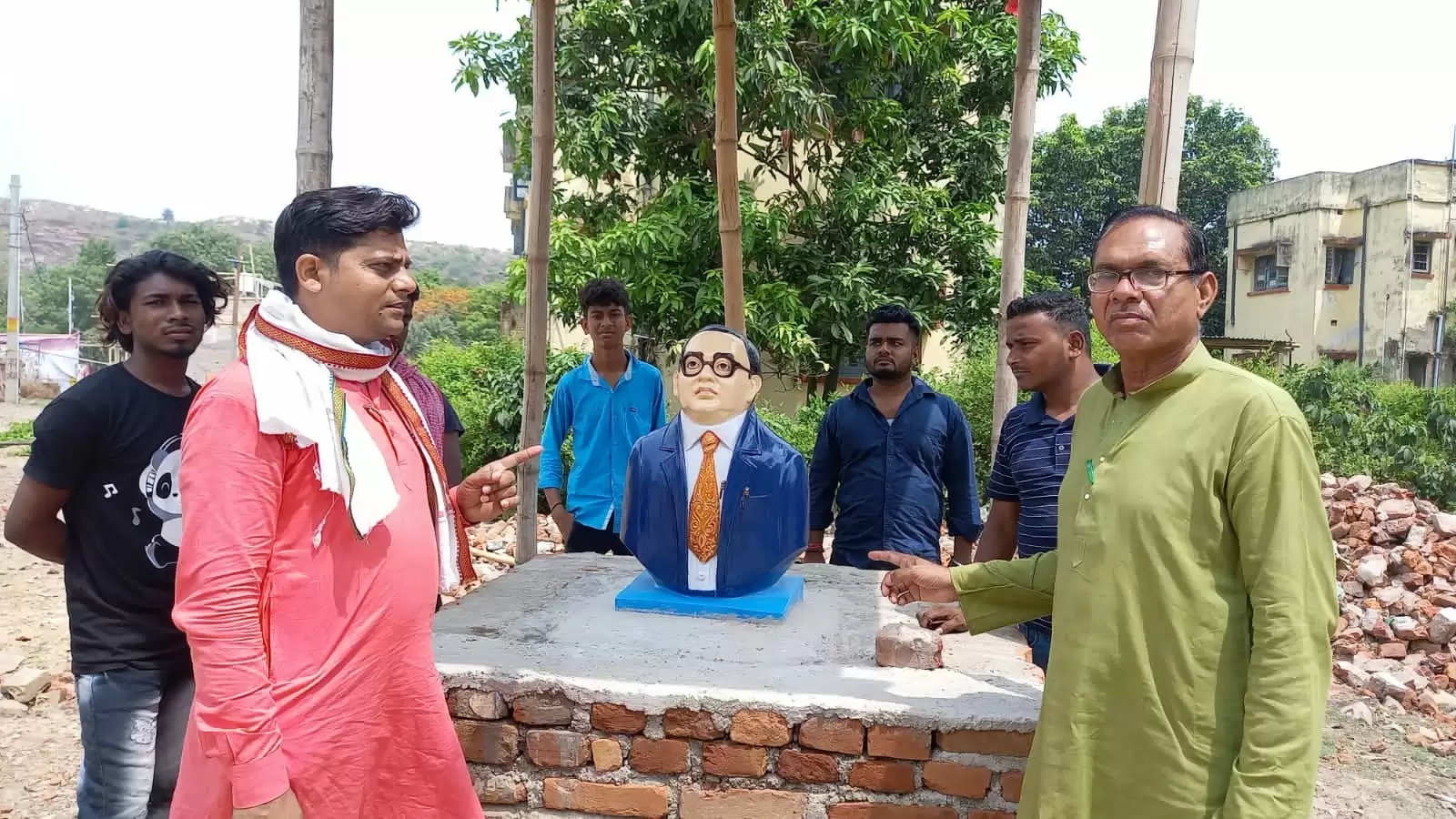 भारत रत्न अंबेडकर की मूर्ति क्षतिग्रस्त मामला लेकर राजद मुखर
