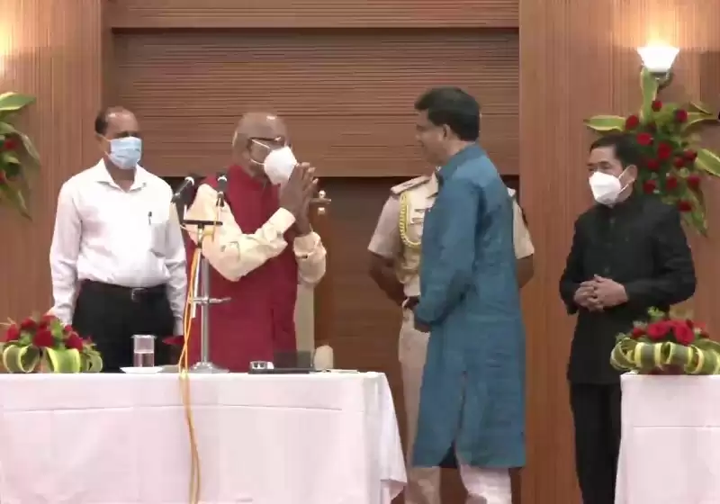 डॉ. मानिक साहा ने ली त्रिपुरा के मुख्यमंत्री के रूप में शपथ
