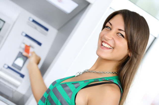 SBI ने दिवाली-दशहरा से पहले बदला ATM से कैश निकालने का नियम