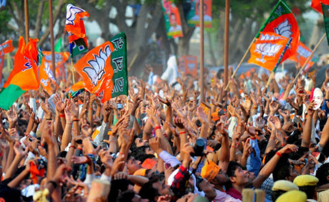 दिल्ली में कांग्रेस-आप में गठबंधन नहीं, भाजपा के लिए मौका