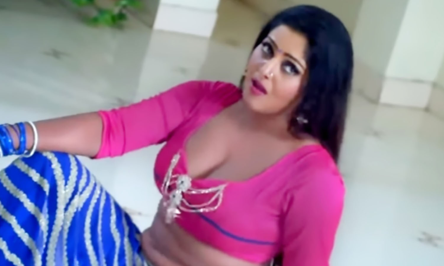 Bhojpuri Romantic Video