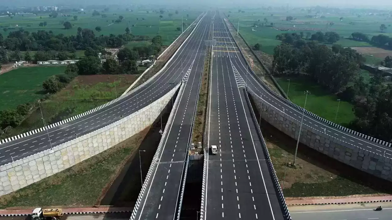 gurugram noida highway