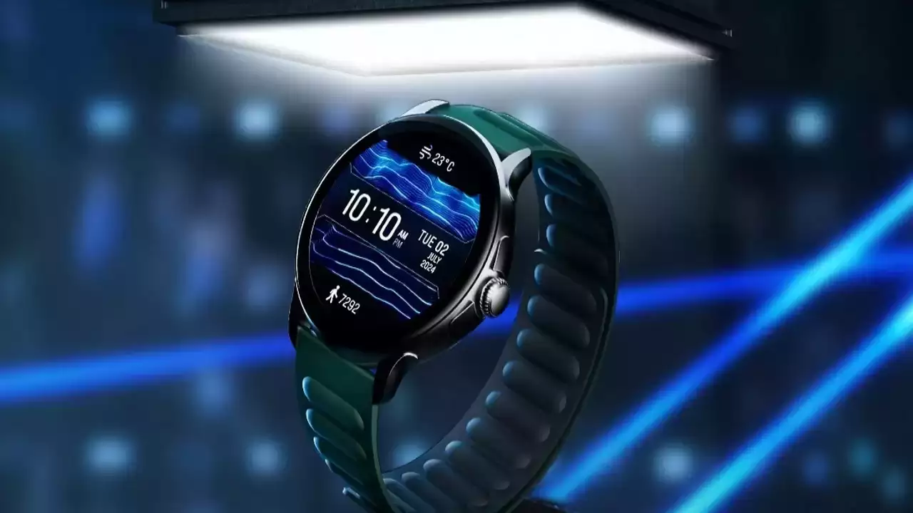 boAt Lunar Oasis Smartwatch