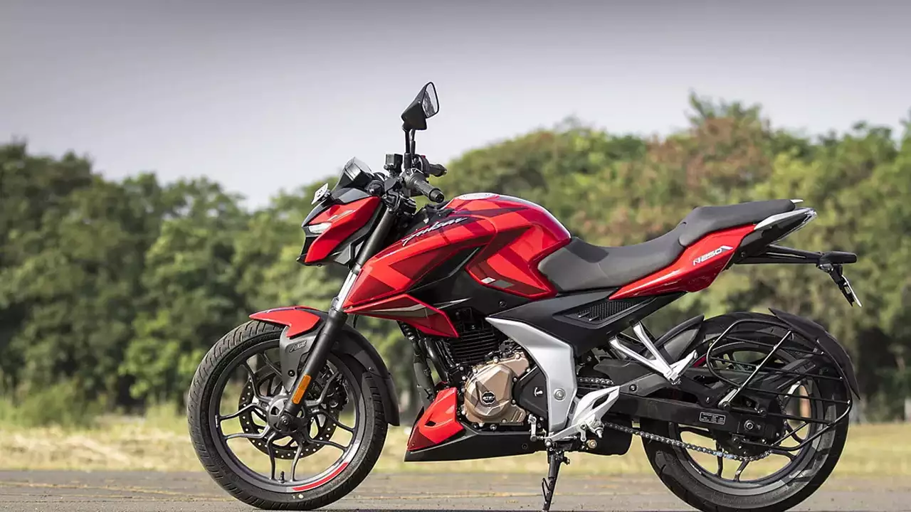 Bajaj Pulsar 400 