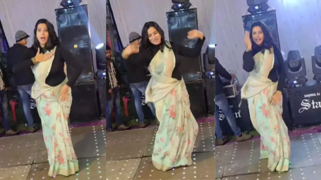 Desi Bhabhi Dance