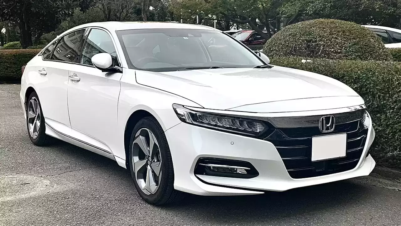 Honda New Accord 1.8 MT