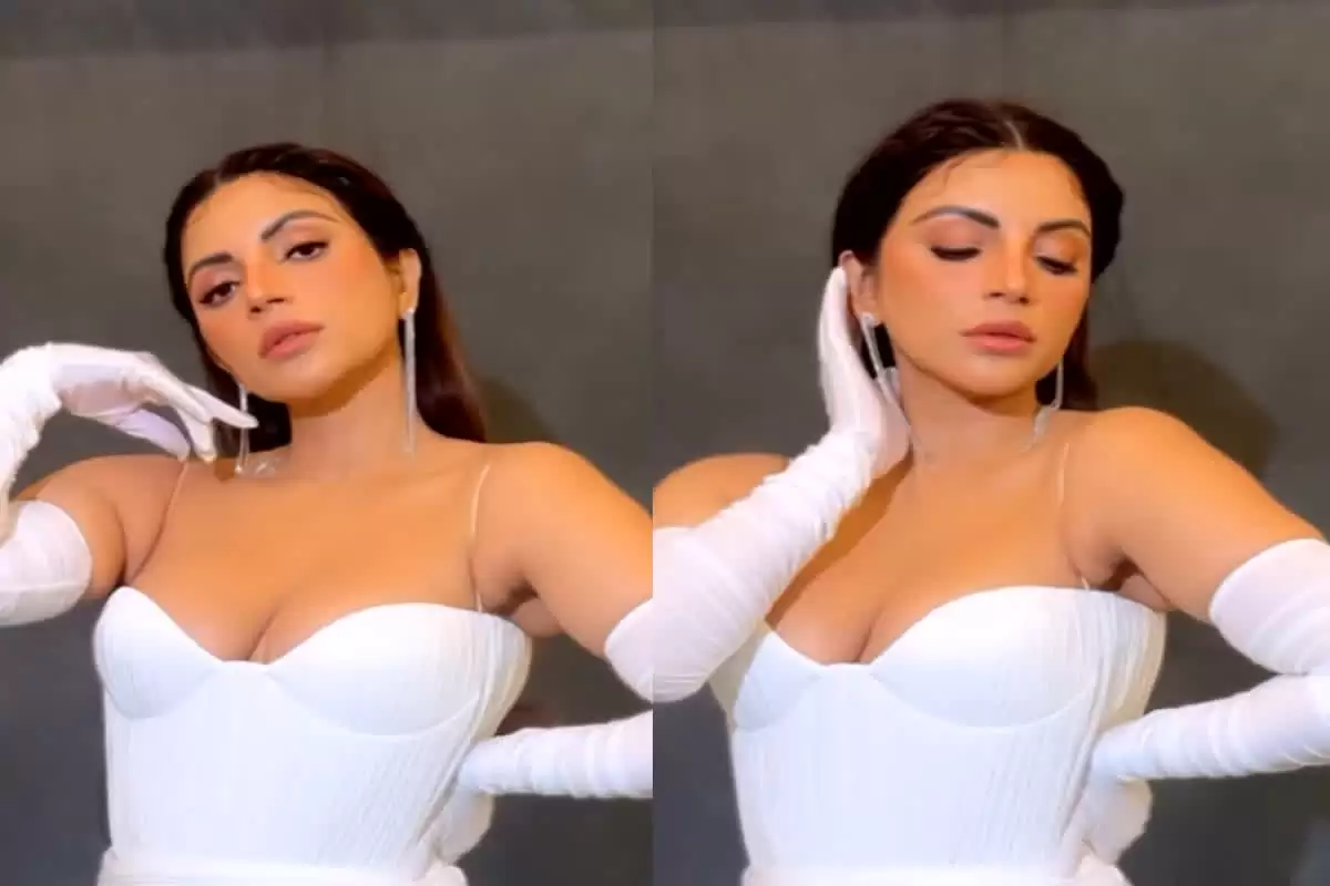 Shama Sikandar Sexy Video