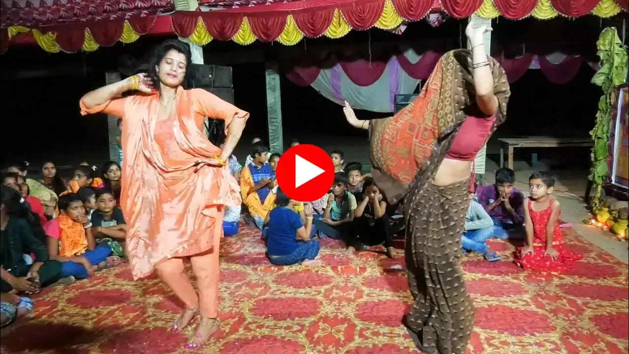 Viral Dance Video :एक भोजपुरी गाने पर ननद और भाभी दोनों भोजपुरी सॉन्ग पर कमरतोड़ डांस कर रही है।