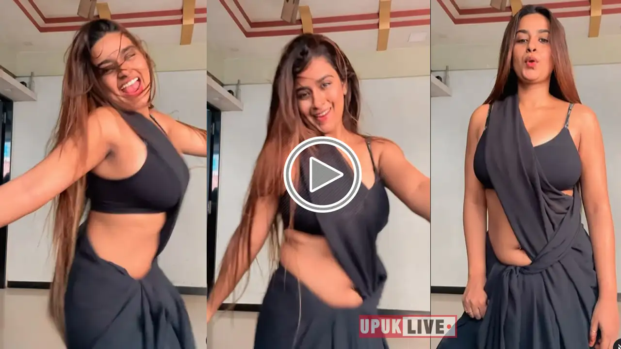 Indian Desi Sexy Video: Hot girl flexes her sexy waist in saree, the video  set it on fire